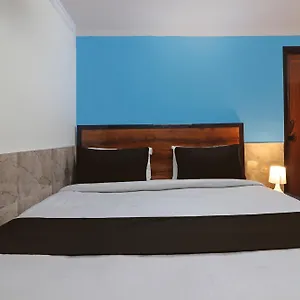 Hotel O Bluemoon Inn, South Campus